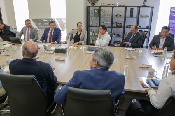 Buscan modernizar aeropuerto de Puebla