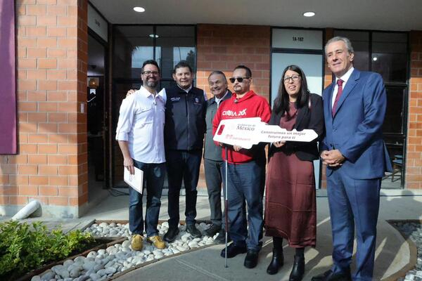 Puebla entrega "Viviendas del Bienestar"