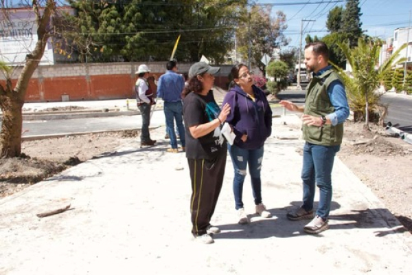 Continúa rehabilitación vial en Fovissste San Roque
