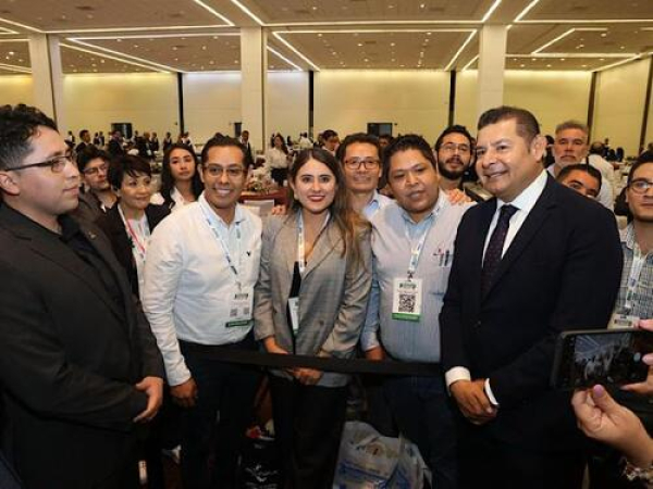 Puebla lidera proyectos tecnológicos: Armenta