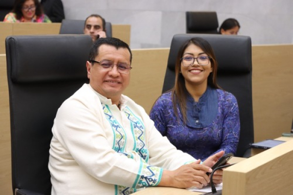 Buscan normar uso de dispositivos en escuelas poblanas