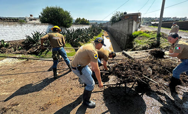 Protección Civil entrega apoyos en Chignahuapan