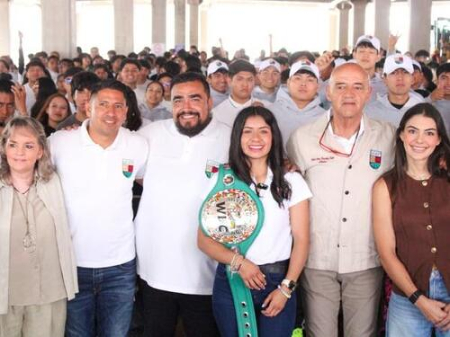 UDEP entrega &quot;paquetes bienvenida&quot; a estudiantes