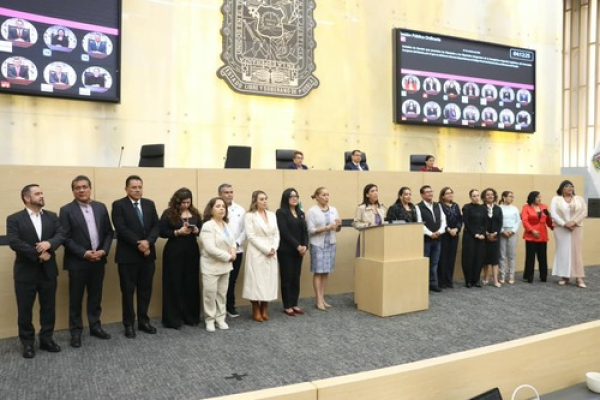 Congreso propone tipificar el delito de acecho