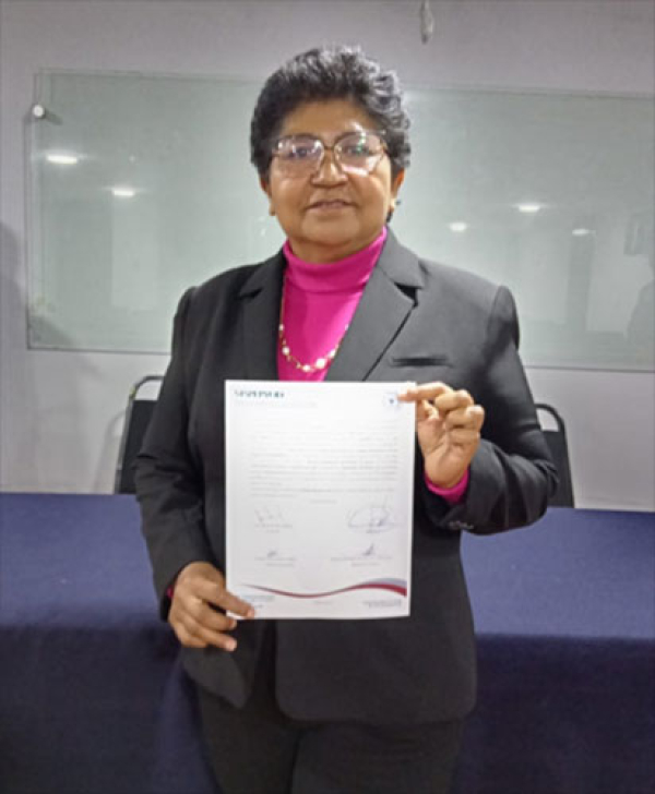 Recibe planilla Movimiento por la Democracia, constancia de registro