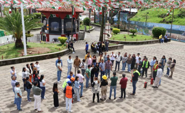 Xiutetelco participa en el Simulacro Nacional 2025