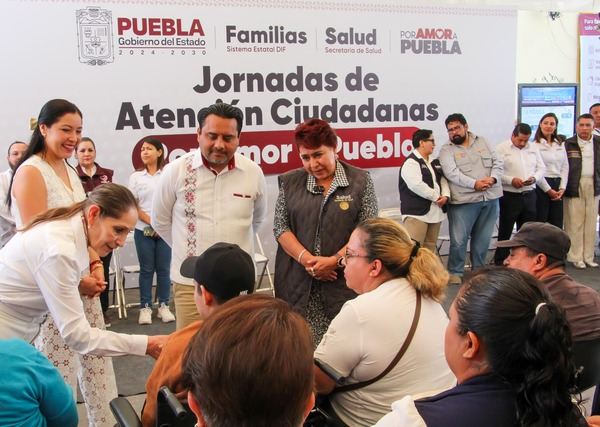 Salud acerca servicios a familias de Tehuacán