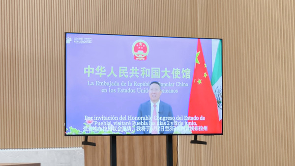 Embajador de China visitará el Congreso de Puebla