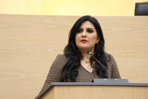 Reforma busca proteger derecho a la educación