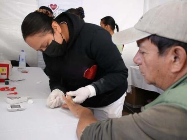 Jornada de Salud llega a Hueyapan