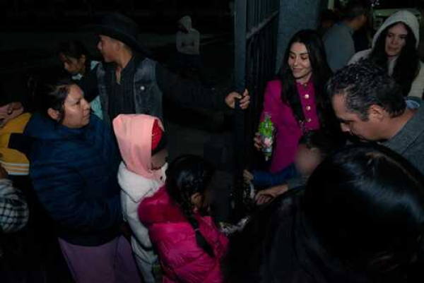 Diputada Salvatori celebra la navidad en Cocoyotla