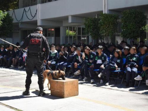 Conalep Cholula promueve foro “Decido Bien”