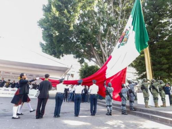 Revolución Mexicana se celebra en Puebla