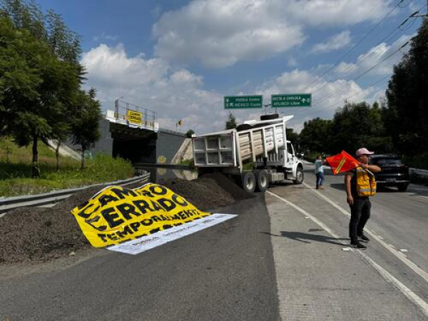 Cerrado el Retorno del Periférico Ecológico por obras