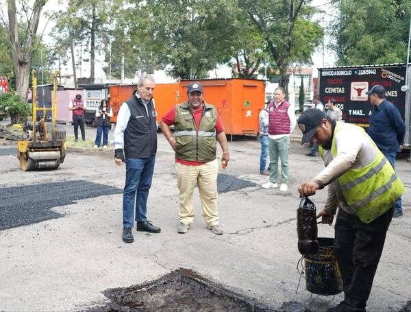 Supervisan "Bacheando Puebla" en colonia Héroes