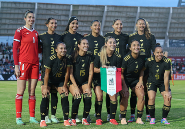 Empatan México y Uruguay
