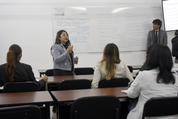Dos bonos anuales para 82.6 por ciento de docentes