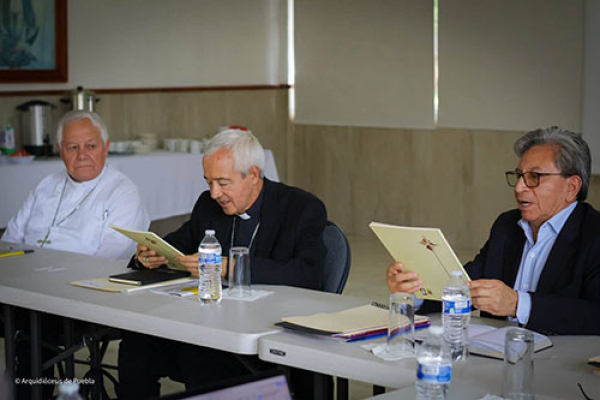 Segundo encuentro entre Mons. Víctor Sánchez y Mons. Jorge Carlos patrón