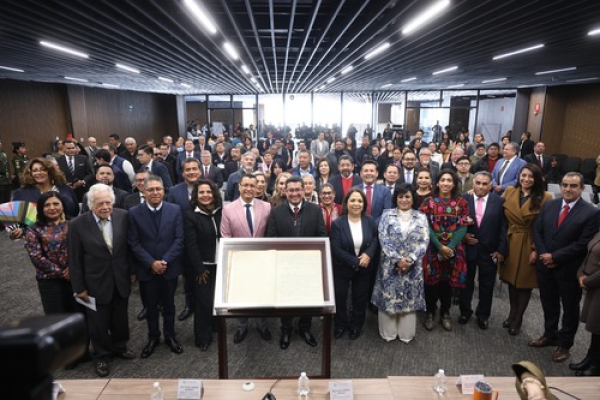 Congreso conmemora Aniversario de la Constituci&oacute;n Mexicana