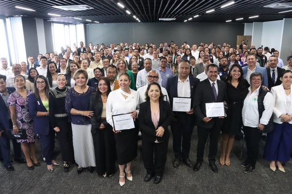 Congreso realiza foro para revalorizar al magisterio