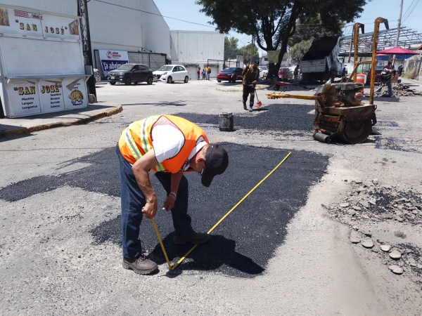 Gobierno de la Ciudad atiende más de 10 mil baches