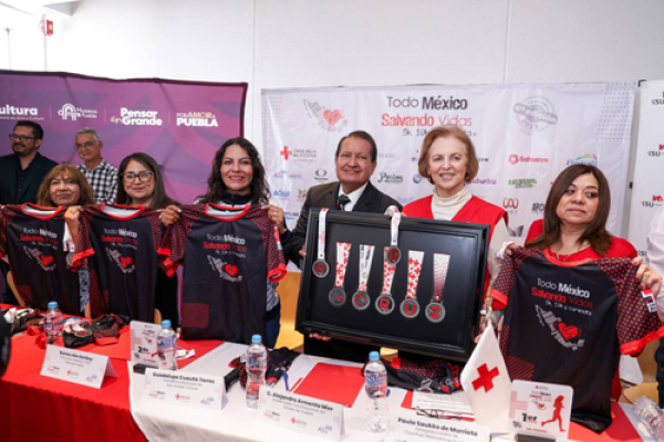 Presentan playera y medalla “Todo México Salvando Vidas 2025”