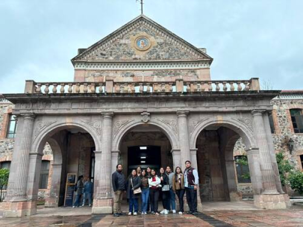 Presentan IEDEP uso de IA en la educación
