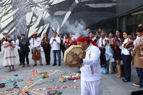 Congreso conmemora D&iacute;a de la Lengua Materna
