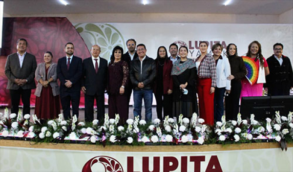 La diputada Guadalupe Yamak rinde su Segundo Informe de Labores