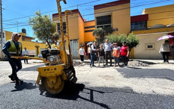 Supervisa Pepe Chedraui obras de bacheo en juntas auxiliares