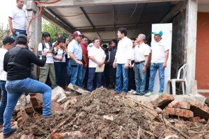 La SEP federal supervisa escuelas afectadas en Puebla