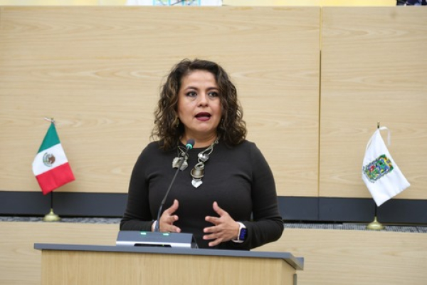 Piden condonar estacionamiento en centros comerciales