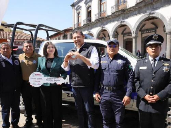 Zacatl&aacute;n estrena nuevas patrullas de polic&iacute;a