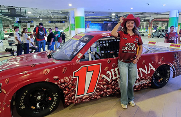 La piloto Sol Díaz regresa a Nascar