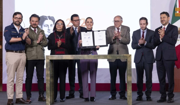 Sheinbaum firma decreto para nuevos consultorios