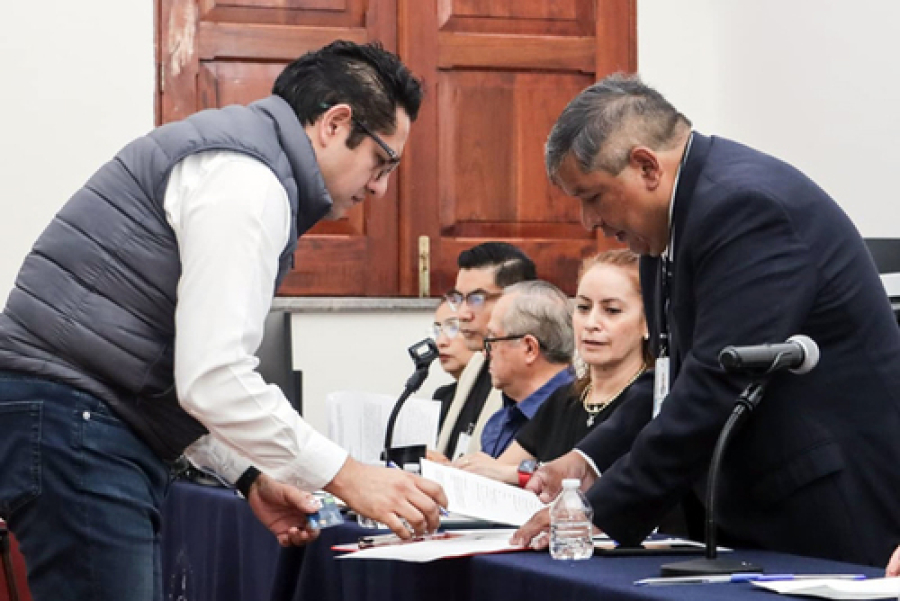Lista la Comisión de Auscultación rumbo elección BUAP