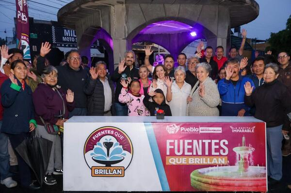 Inaugura rehabilitación de la Fuente de los Muñecos
