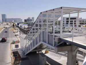 Vanzalizan escaleras el&eacute;ctricas frente al CCU