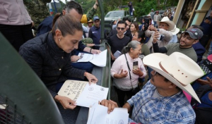Apoyos y reapertura de caminos en Querétaro: Sheinbaum
