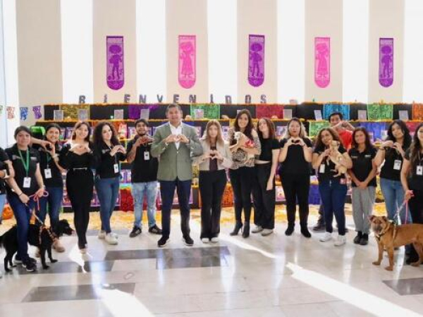 Con ofrenda, Puebla honra a seres sintientes