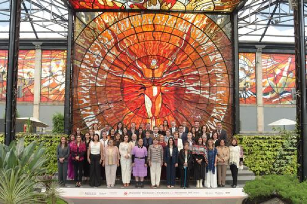 Puebla presenta modelo CEPOSAMI en Reunión Nacional de Titulares DIF