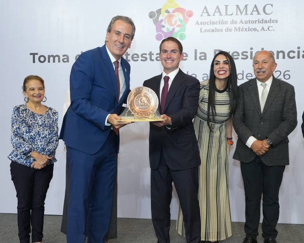 Pepe Chedraui toma protesta como presidente de la AALMAC