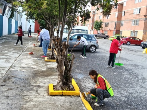 Conalep Puebla recupera Espacios Públicos