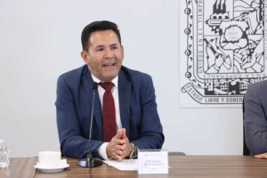 Promueve protecci&oacute;n para menores embarazadas