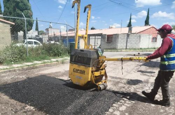 &quot;Bacheando Puebla&quot; fortalece movilidad del transporte público