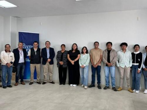 UTH y AGA de México impulsan programa dual