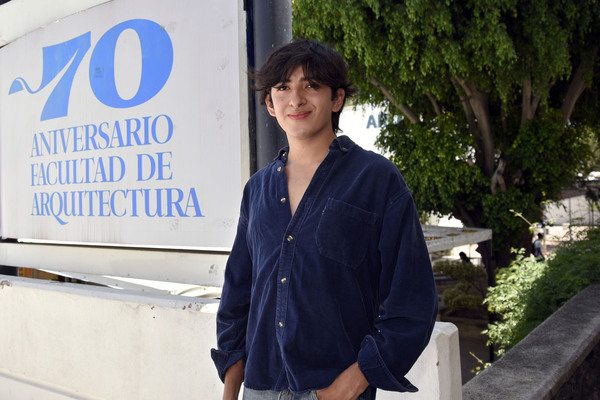 Horacio García Jorge, alumno de Diseño Gráfico de la BUAP