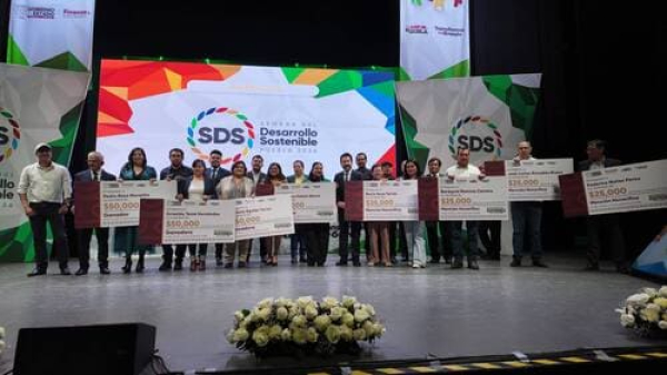 Gobierno reconoce proyectos sostenibles en Puebla