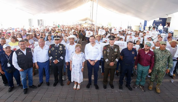 Asiste Pável Gaspar al "Tianguis Bienestar"