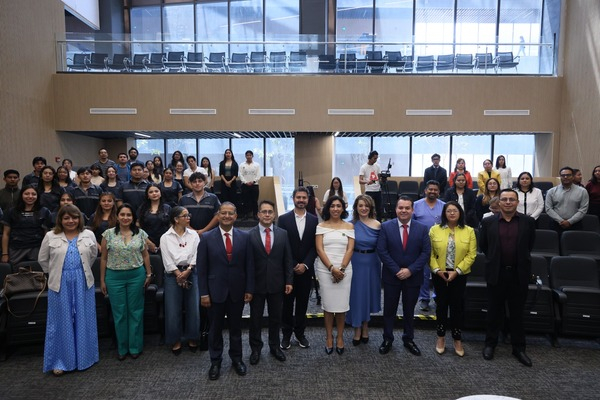 Vinculación con academia fortalece labor legislativa